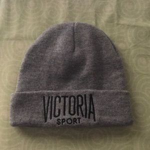 VS sport beanie